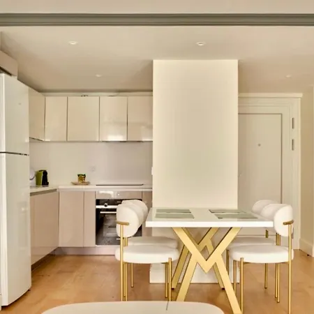 Taksim 360 Bodrum Apartment